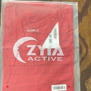 Zyia Active Red Top